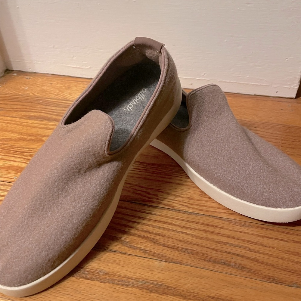 All birds wool slip on light purple Women’s size 8